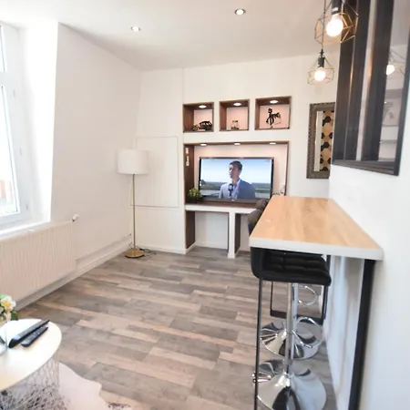 Design - Hyper Centre - Tram - Free Wifi - Lerelaisdodile21 *